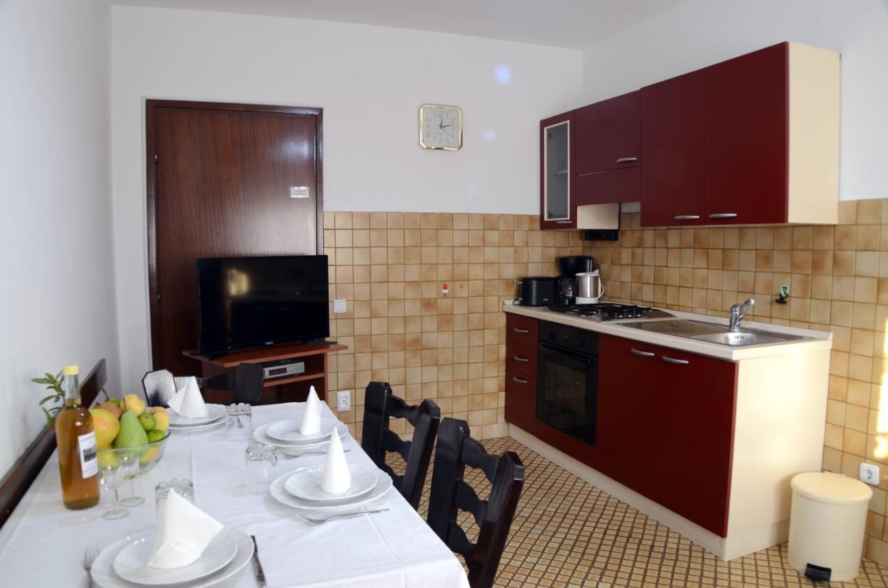 Dvosoban Apartman U Centru Grada Biograd Na Moru Exterior photo