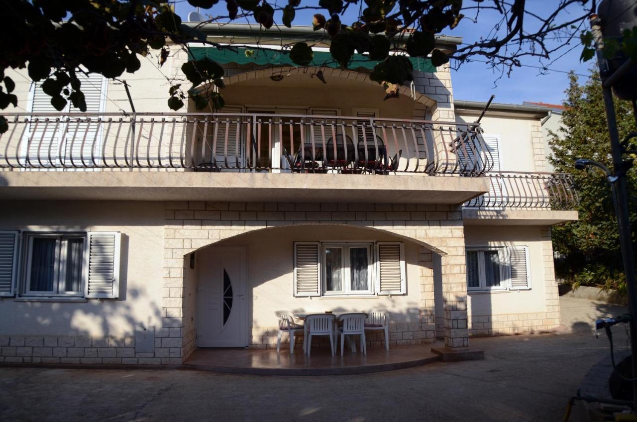 Dvosoban Apartman U Centru Grada Biograd Na Moru Exterior photo