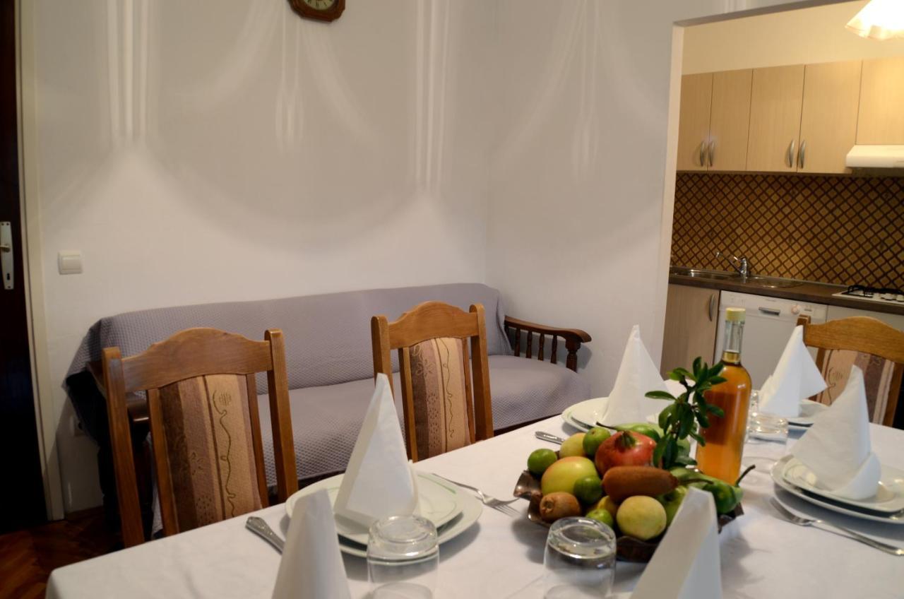 Dvosoban Apartman U Centru Grada Biograd Na Moru Exterior photo